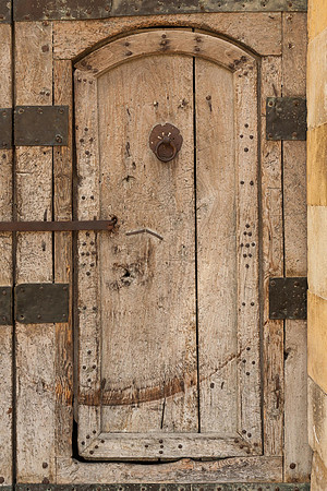 Deir -al-Qamar door