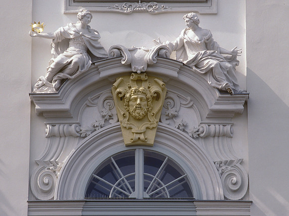 Vienna, Trautson Palace facade decoration 6