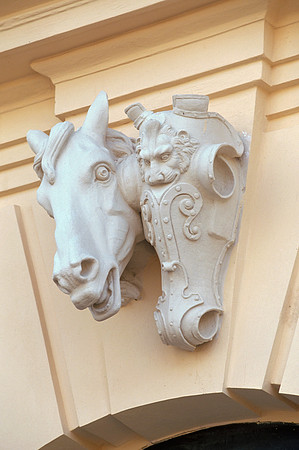 Vienna, Hofstallung keystone 5
