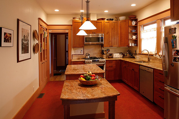 Kitchen to W