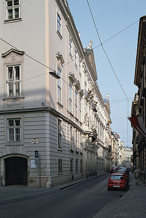 Vienna, Bohemian Chancery facade