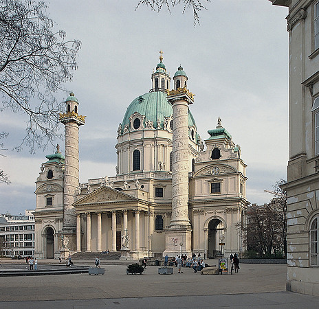 Vienna, Karlskirche facade oblique