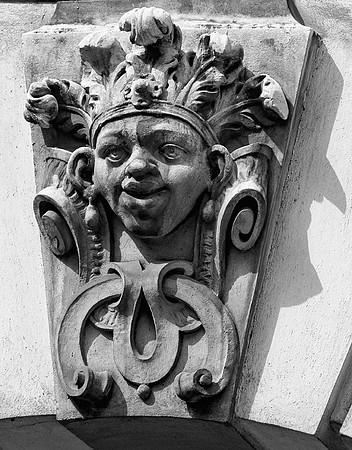 Vienna, Trautson Palace courtaryd mask 1