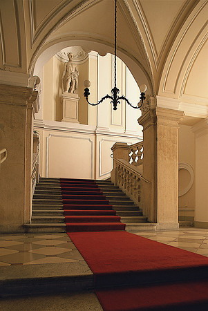 Vienna, Schönborn-Batthyany Palace stair to 2nd landing