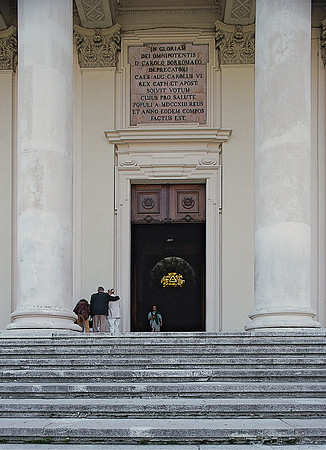 Vienna, Karlskirche view through main portal