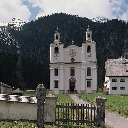 Lofer, Maria Kirchenthal facade