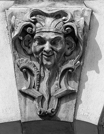 Vienna, Trautson Palace couryard mask 2